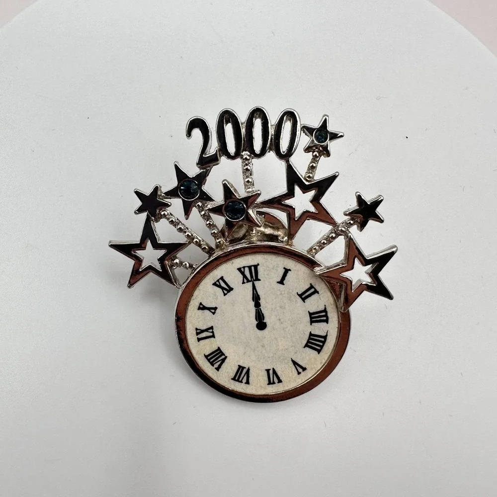 Vintage 90s‎ 2000 Millennium Clock Pin Brooch Silver Tone Shooting Star Jewelry